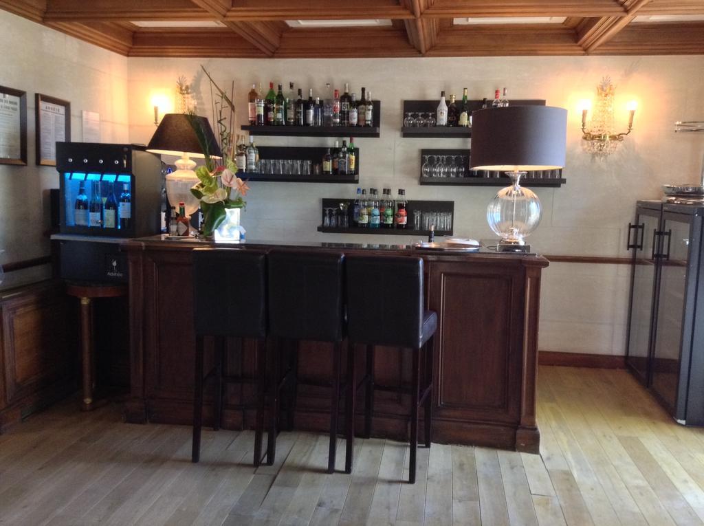 Hostellerie Les Frenes Avignon Luaran gambar
