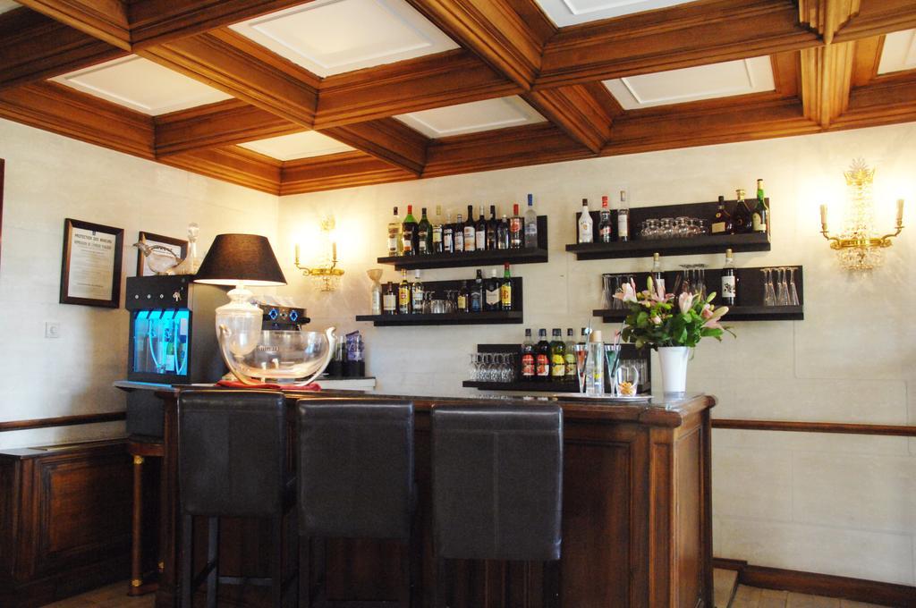 Hostellerie Les Frenes Avignon Luaran gambar
