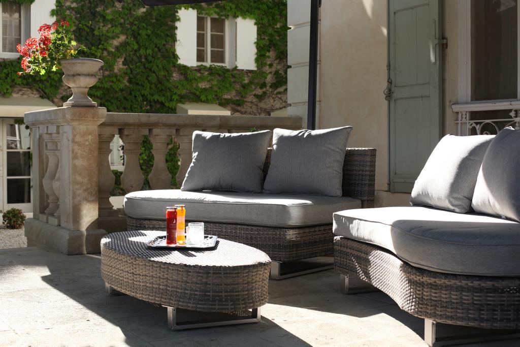 Hostellerie Les Frenes Avignon Luaran gambar